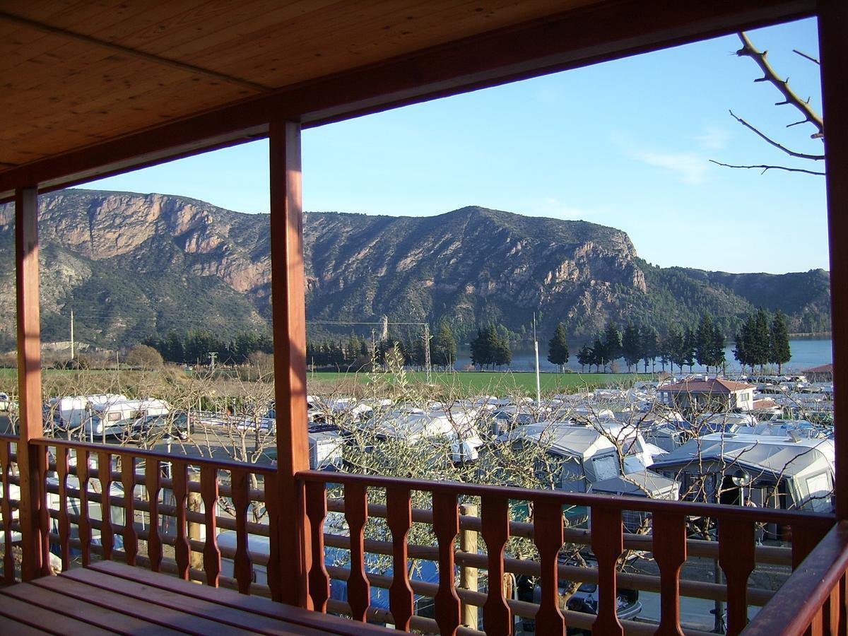 La Noguera Camping Sant Llorenc de Montgai Екстер'єр фото