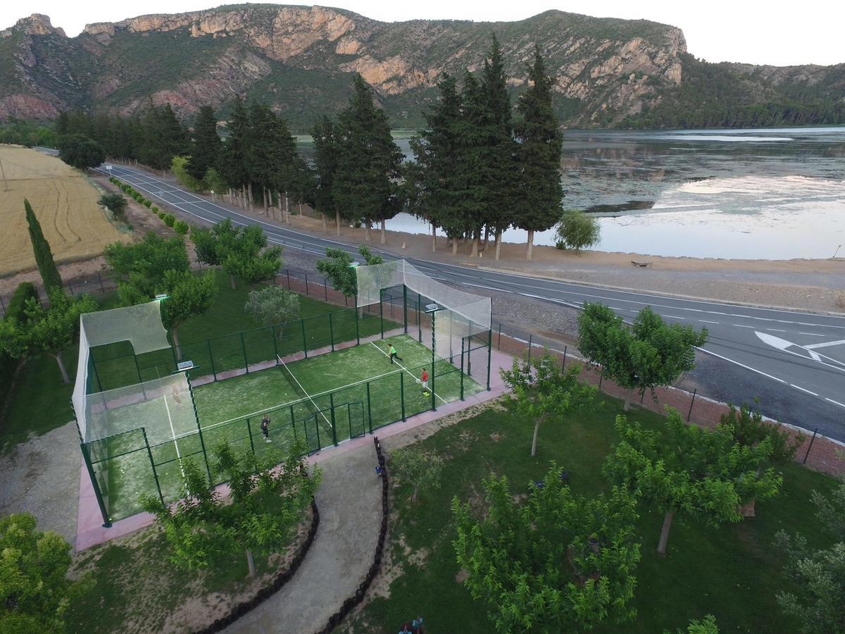 La Noguera Camping Sant Llorenc de Montgai Екстер'єр фото